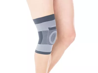 Коленный бандаж компрессионный с силиконовым кольцом Т.44.05 (Т-8520) Trives