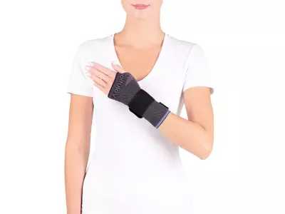 Бандаж компрессионный на лучезапястный сустав со съемной стяжкой Т-8381С Evolution Silver